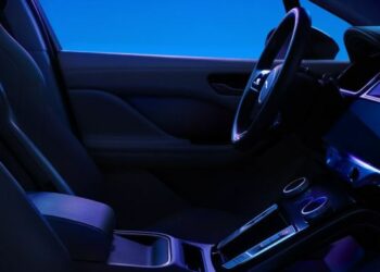 2025 Jaguar JX New Design Revealed: The Icon Reborn and Its Rivals ...